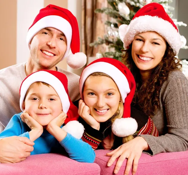 4 Ways to Maintain a Healthy Smile During the Holidays