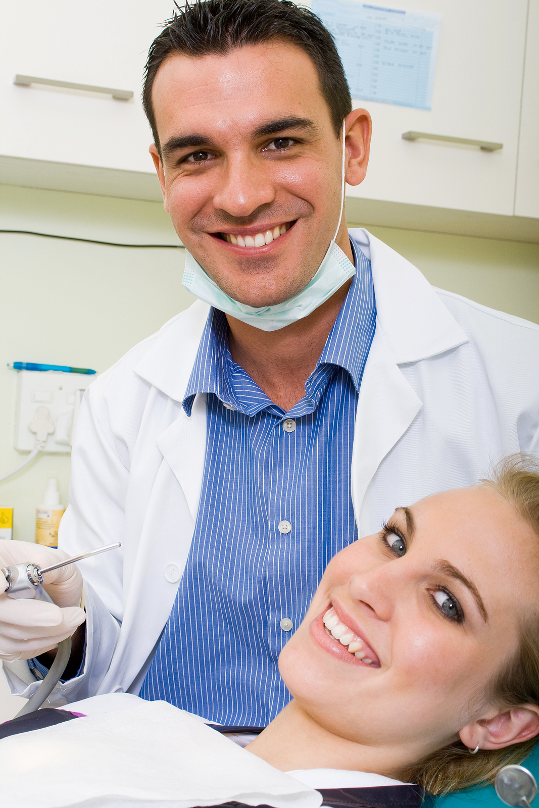 Smile Makeover: Combining Cosmetic Dental Procedures for the Perfect Smile